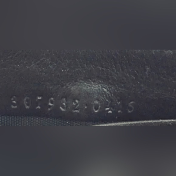 GUCCI GUCCISSIMA Interlovking GG Logo Leather Zip Around Long Wallet - Picture 8 of 8